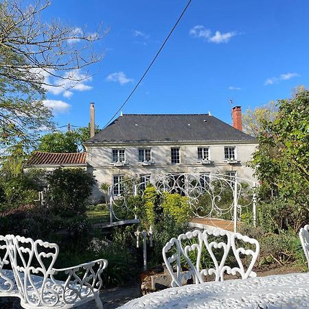 Chambre De Charme Dans Un Jardin De 1500M2 Nueil-sur-Layon ภายนอก รูปภาพ