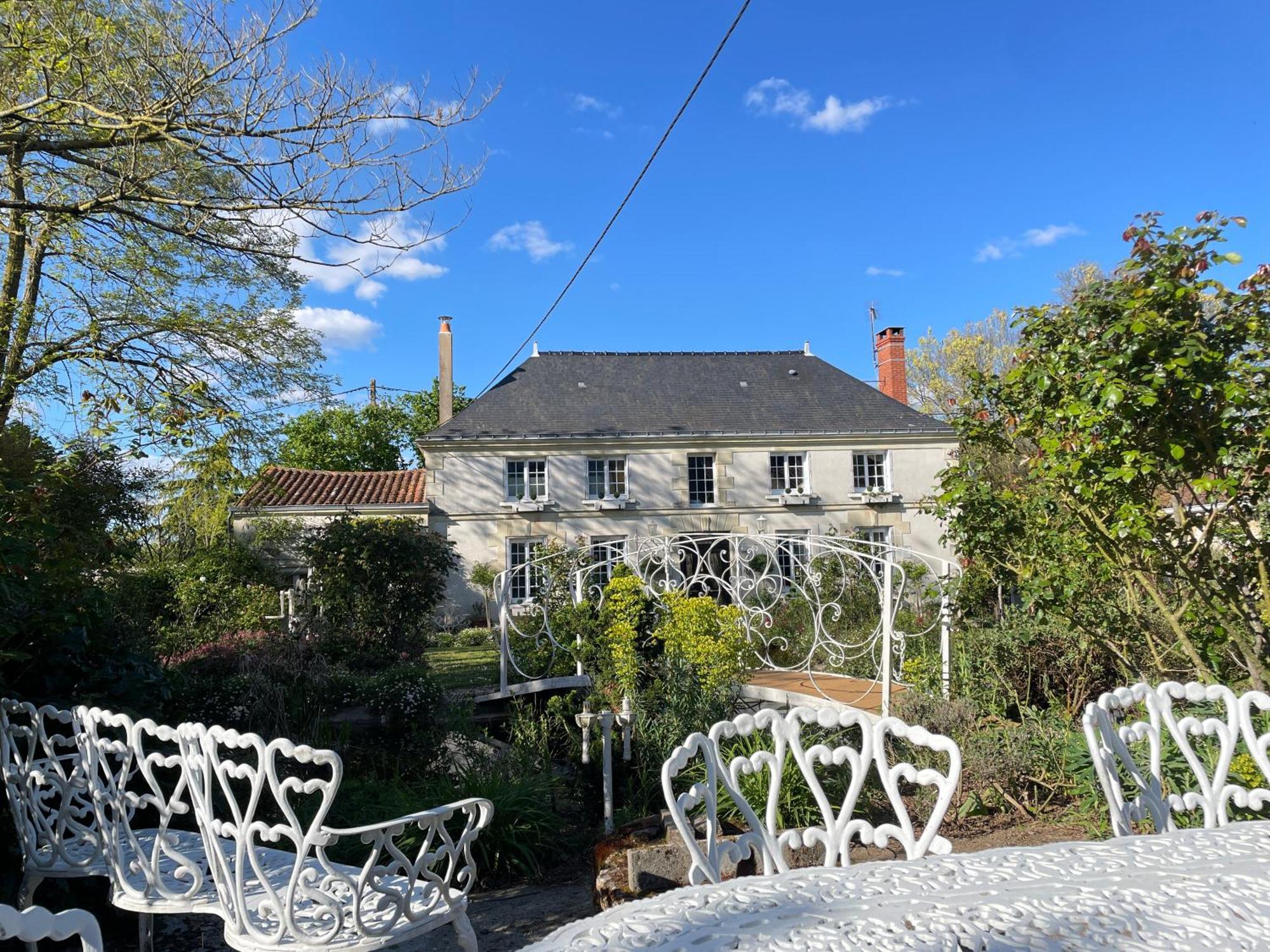 Chambre De Charme Dans Un Jardin De 1500M2 Nueil-sur-Layon ภายนอก รูปภาพ
